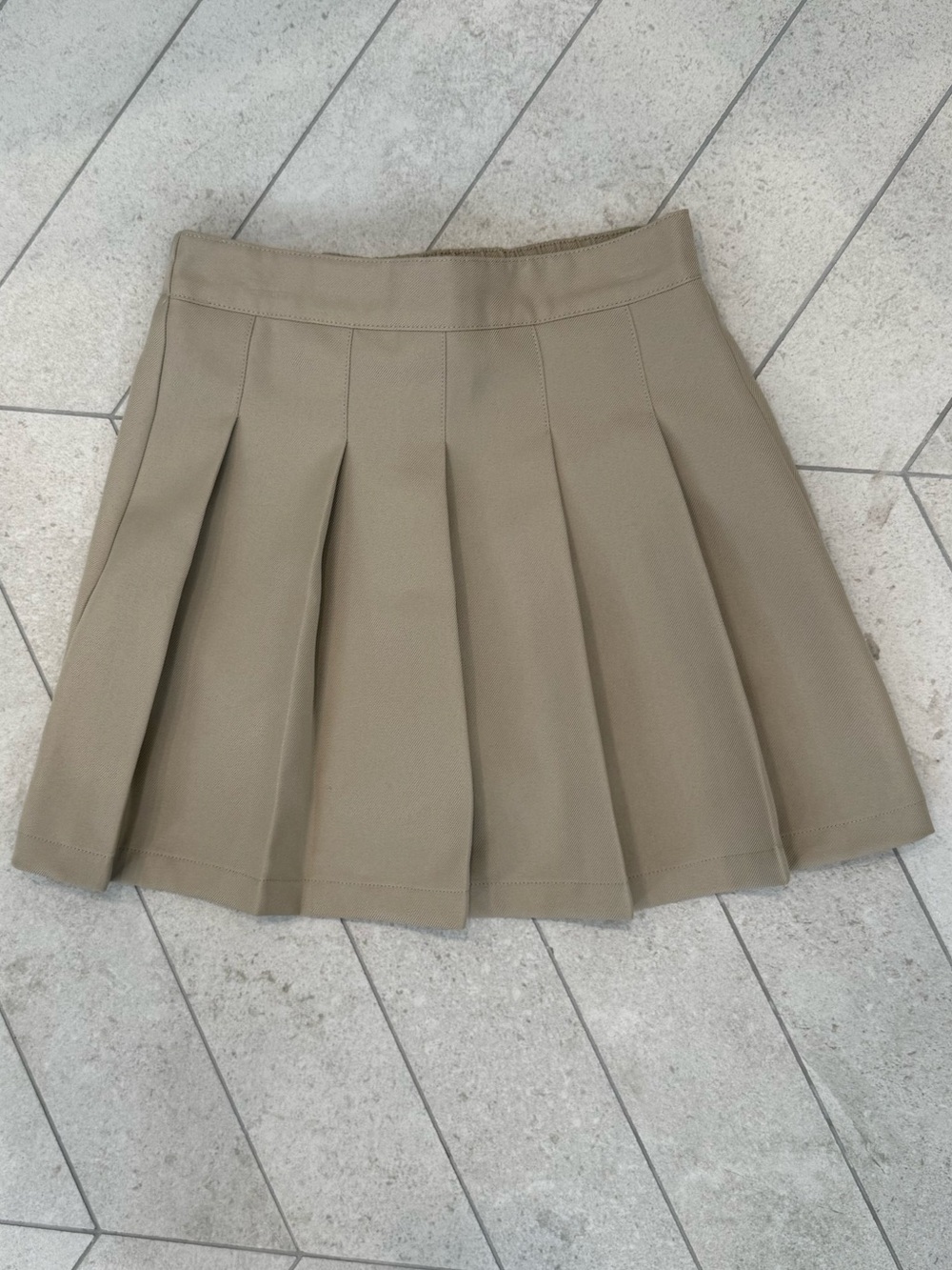 School uniform khaki pleated skirt for girls